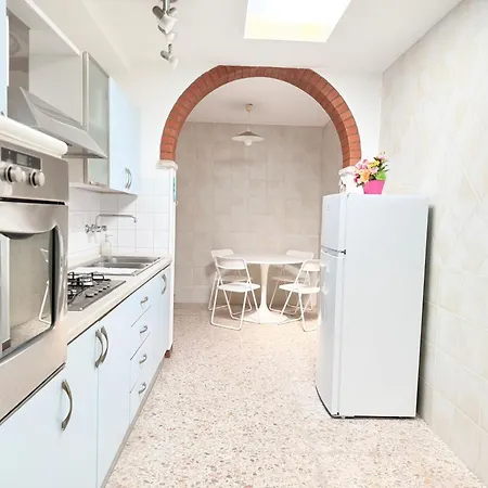 N319 - Numana, Bilocale A 100 Mt Dal Mare